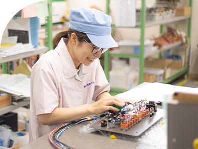 精密な加工作業